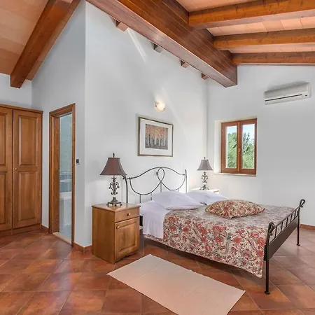 Villa Maggie Vlakovo *